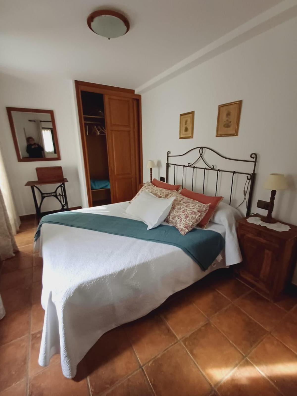 El Portal Del Abuelo Apartment Arenas De Cabrales Exterior photo
